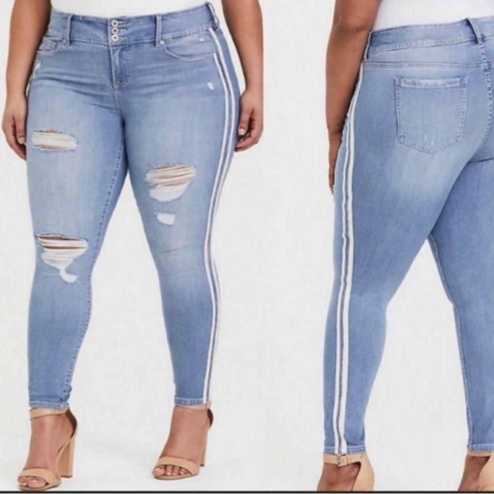 Torrid Side Stripe Premium Stretch Light Wash Jeggings